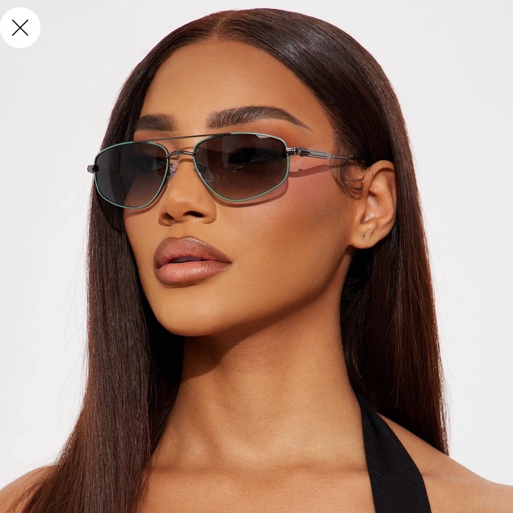 Fashion Nova Sleek Black Aviator Sunglasses